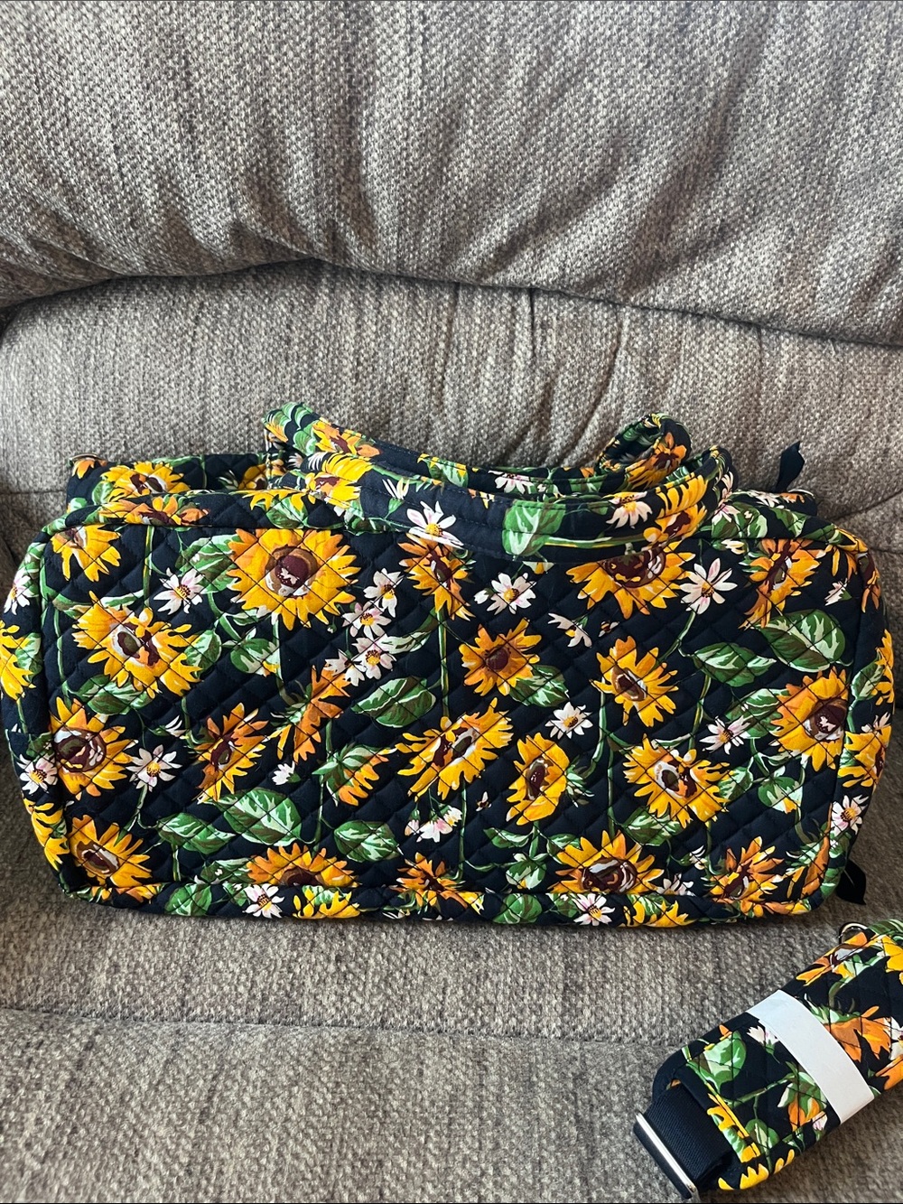 Vera Bradley Deluxe Travel Tote Sunflowers Quilted Tote Bag with trolley sleeve - Picture 15 of 16
